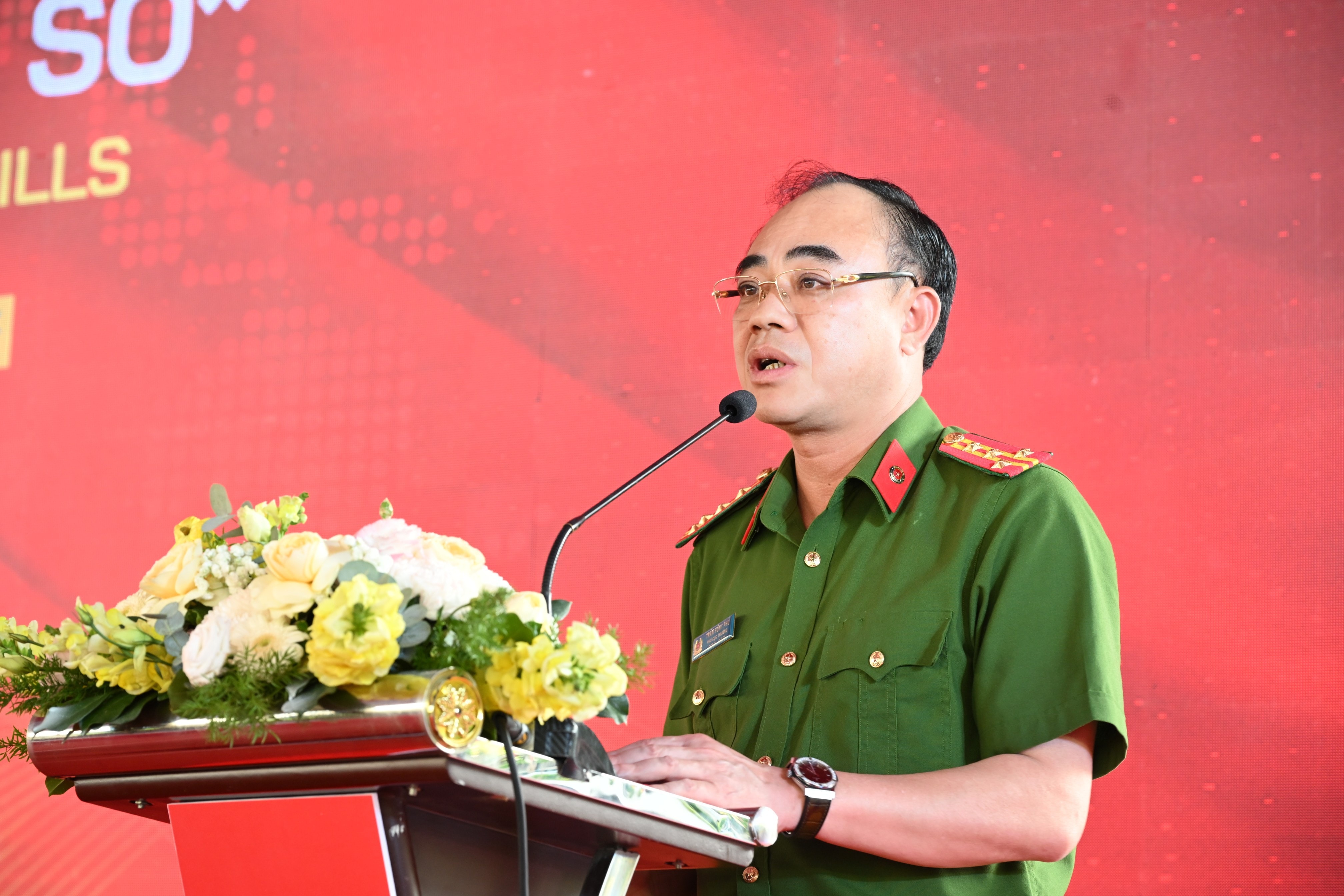 Đại tá Trần Hồng Phú - Phó Cục trưởng Cục Quản lý hành chính về trật tự xã hội (C06, Bộ Công an) - 1