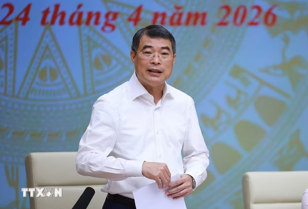 ttxvn-240426-thu-tuong-von-dau-tu-cong-2.jpg