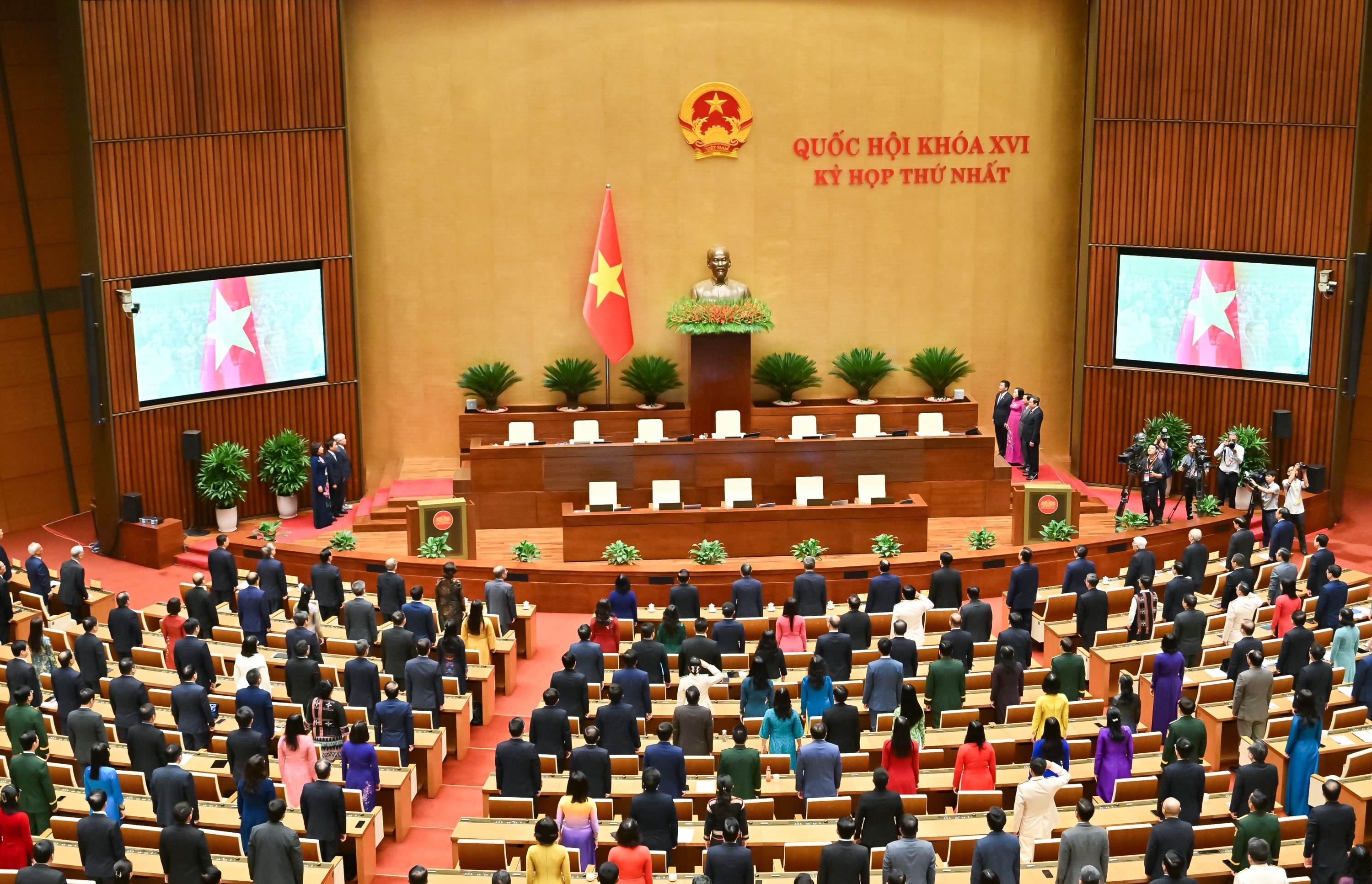 toan-canh-phien-be-mac-ky-hop-thu-nhat-quoc-hoi-khoa-xvivqk_1755(1).jpg