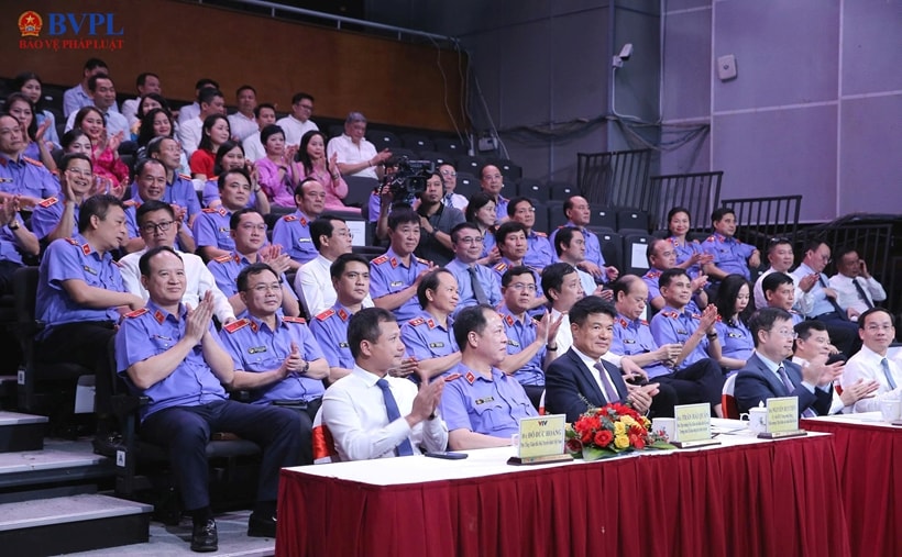 dai-bieu-du-le-ky-chuong-trinh.jpg