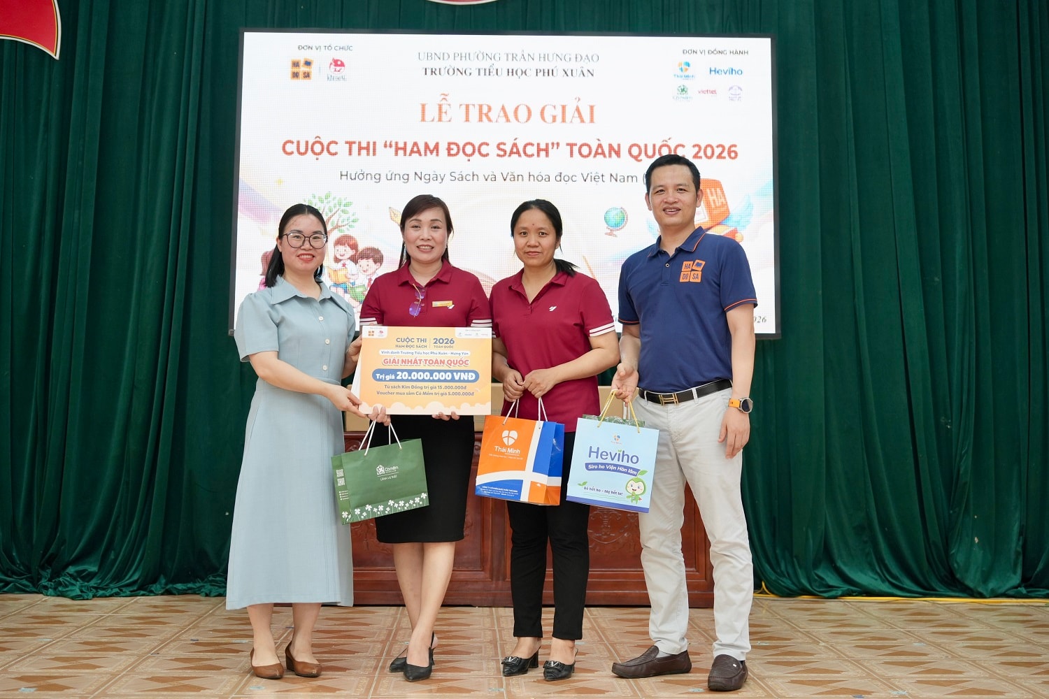 Trường Tiểu học Phú Xuân - Giải Nhất Trường Toàn Quốc