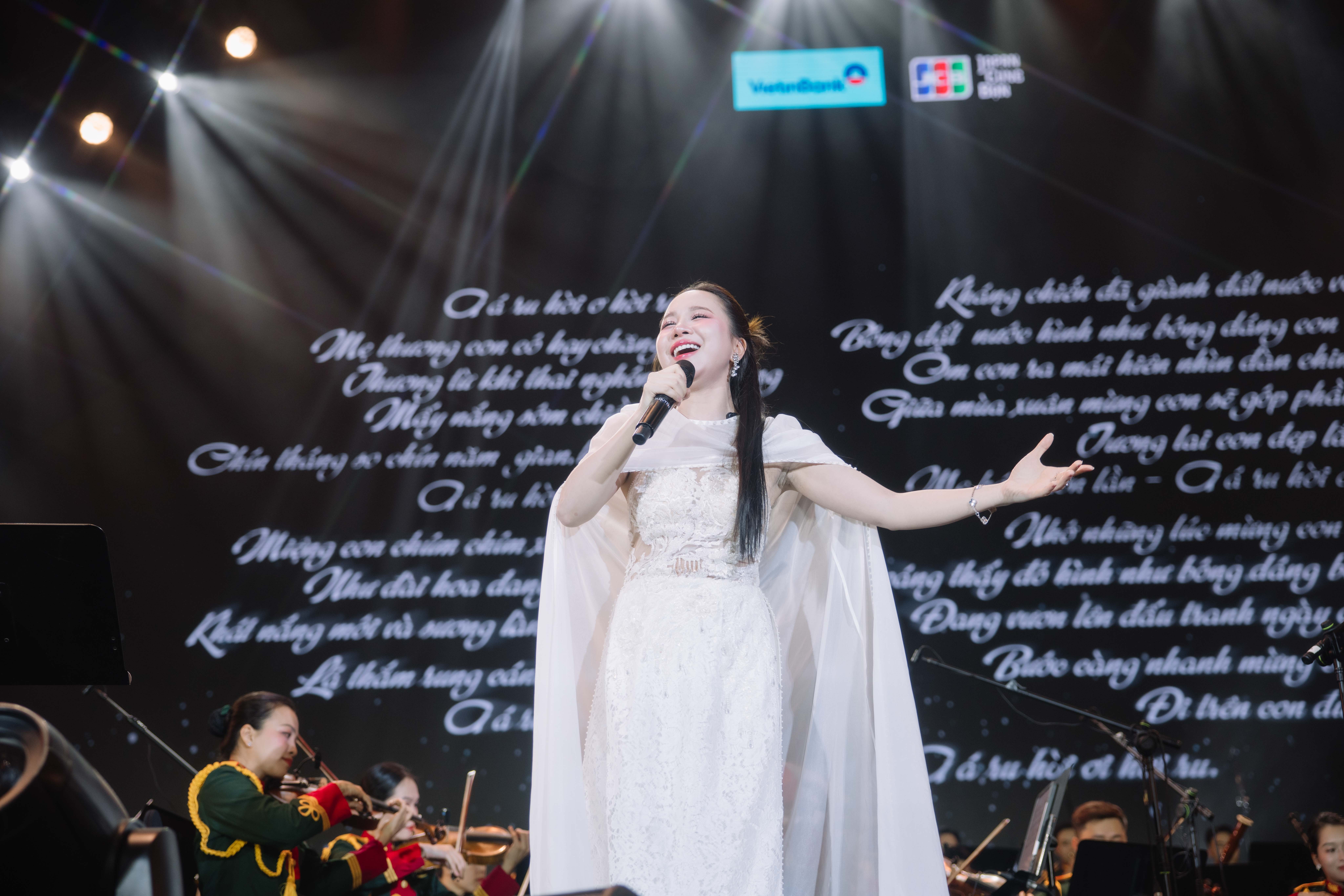 Hồng Duyên