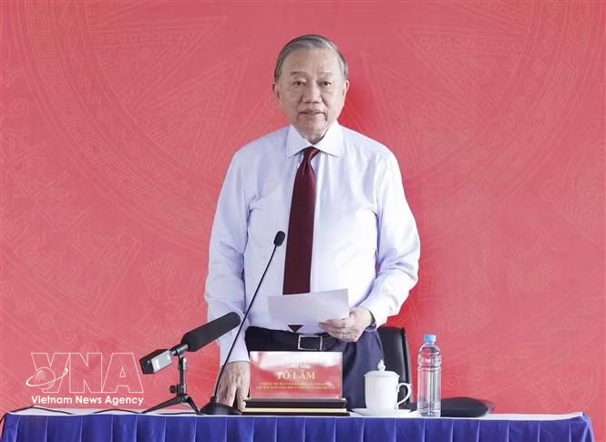Party General Secretary and State President To Lam speaks at the meeting. (Photo: VNA) vnanet-hcmc2.jpg
