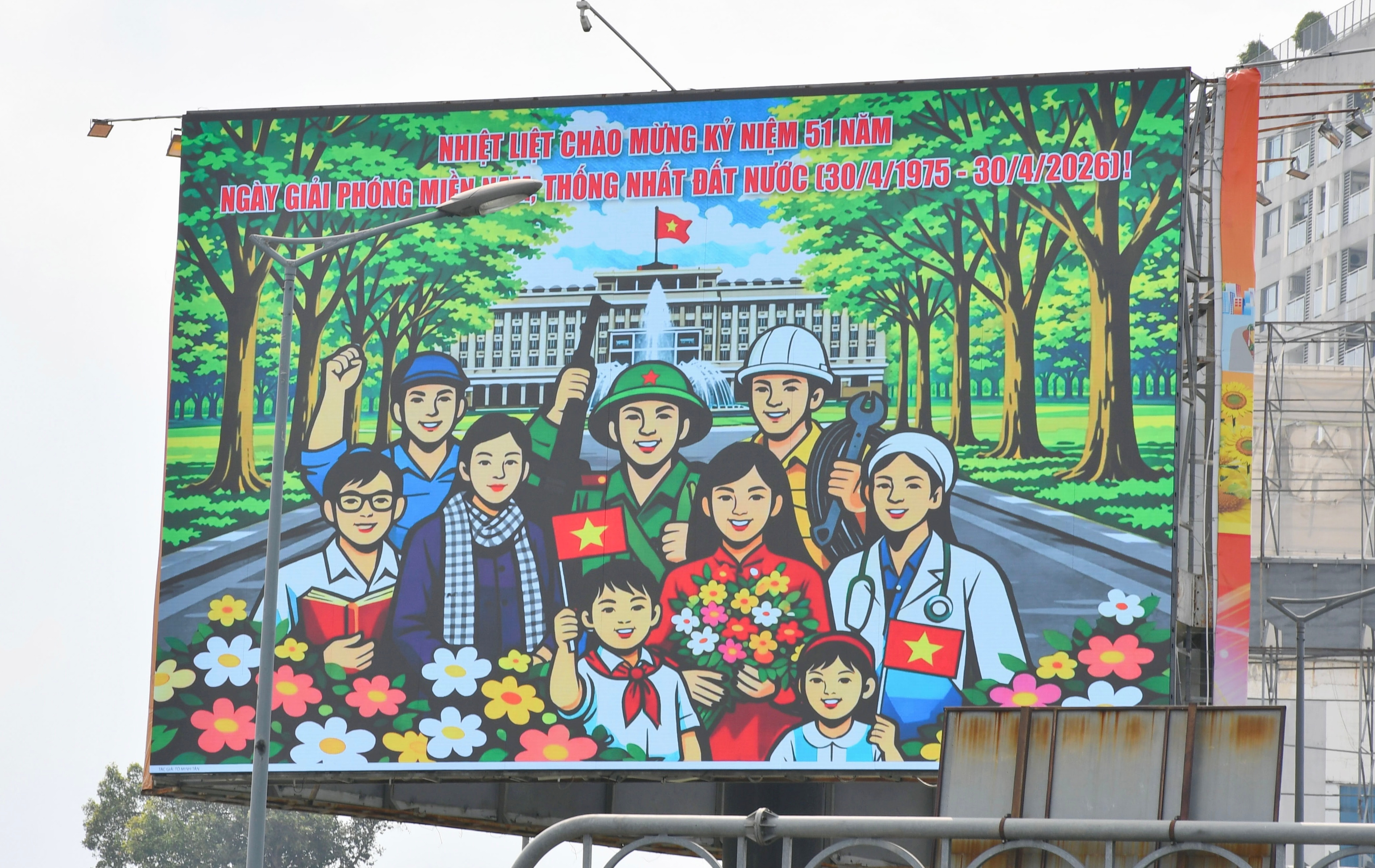 Những tấm pano, áp phích lớn chào mừng 