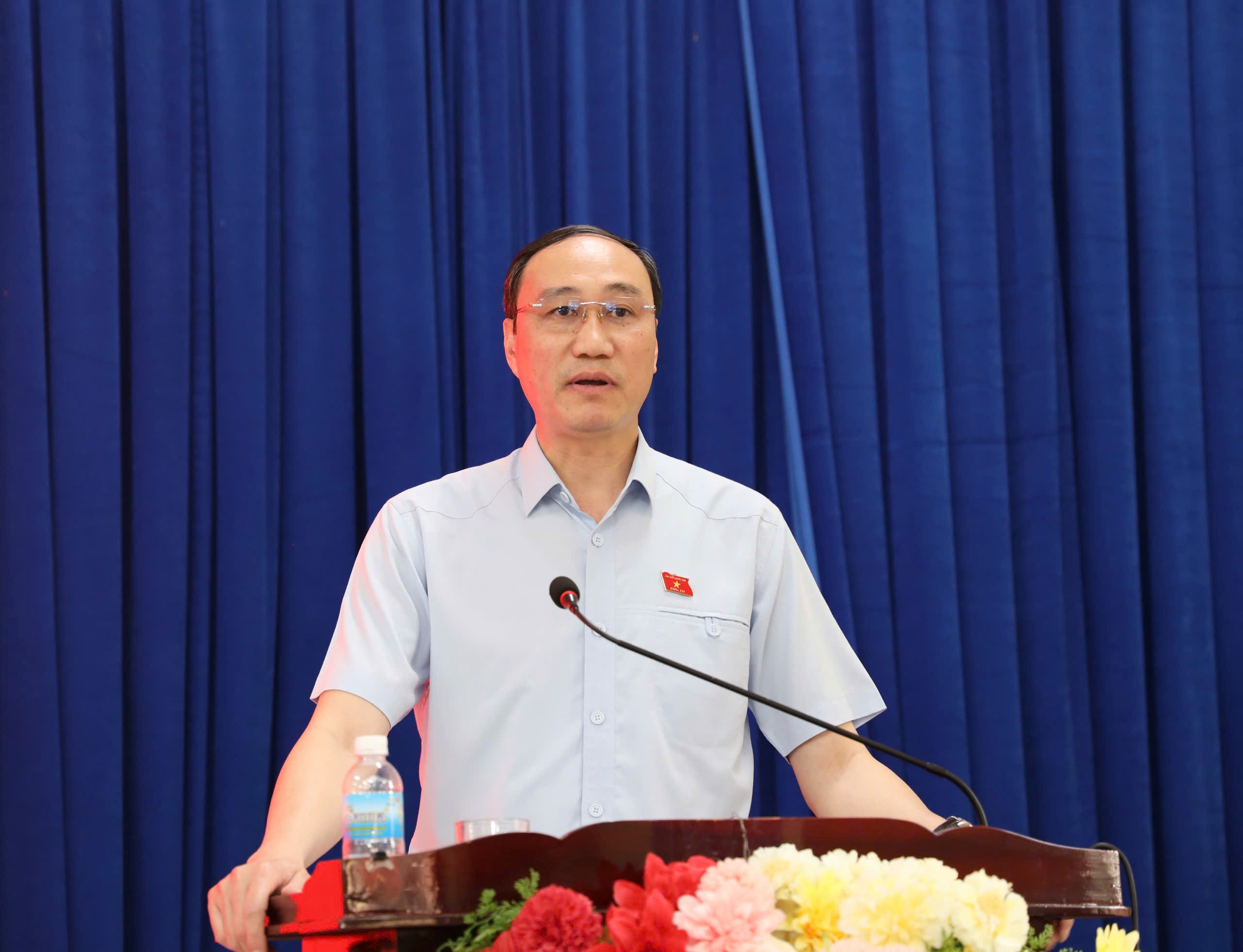 Phó Bí thư chuyên trách Đảng ủy Quốc hội Phùng Khánh Tài - ĐBQH tỉnh Khánh Hoà phát biểu ý kiến