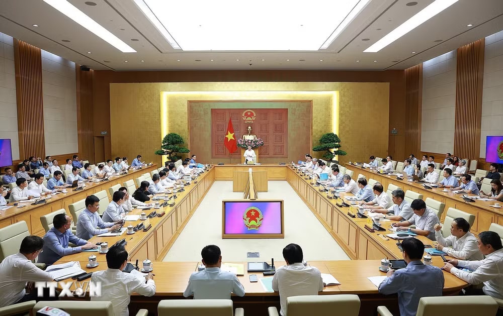 Thủ tướng Lê Minh Hưng làm việc với lãnh đạo Bộ Nông nghiệp và Môi trường. (Ảnh: Dương Giang/TTXVN) ttxvn-thu-tuong-lam-viec-voi-lanh-dao-bo-nong-nghiep-va-moi-truong-1.jpg