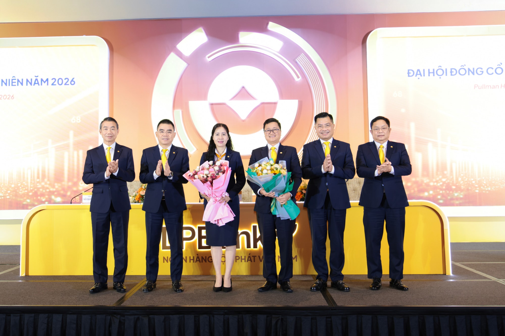 Anh HDQT LPBank sau kien toan