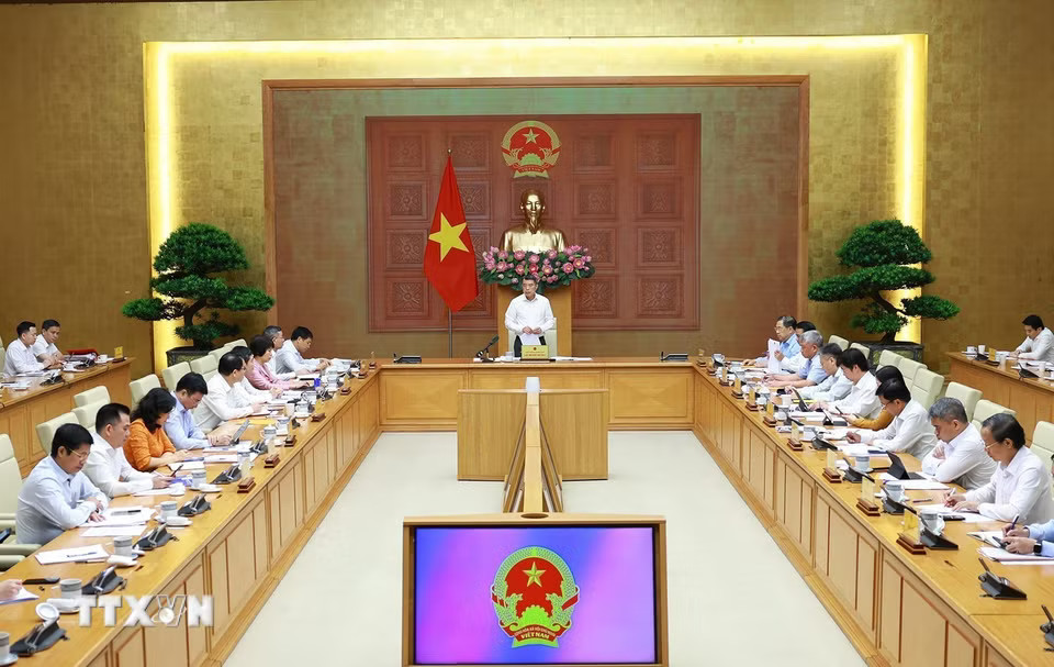 cc3fbc14aa877495dceae80dfa28544d851b13da7fcc86bfa73d92b8d41-_ttxvn-thu-tuong-lam-viec-voi-lanh-dao-bo-tai-chinh-2.jpg.avif.jpg