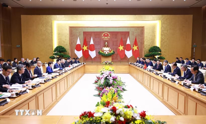 feb901aea868e56e8a402356a73-_ttxvn-thu-tuong-le-minh-hung-hoi-dam-voi-thu-tuong-nhat-ban-takaichi-sanae-8737045-3.jpg.avif.jpg