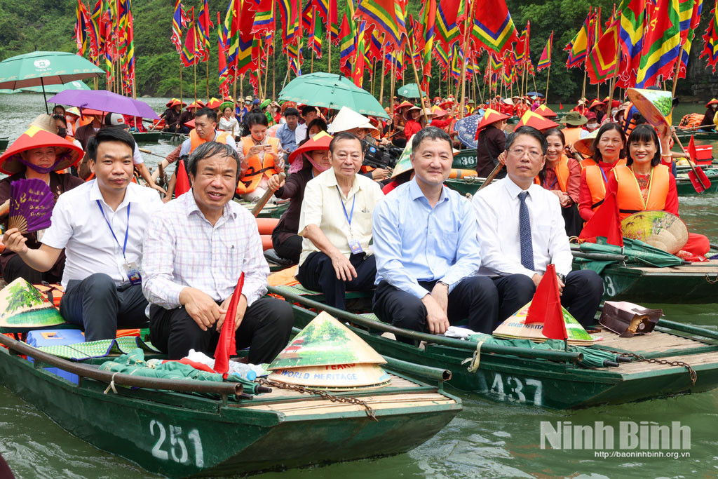 cdncongthuong.quangtrung.vn-static_files-lehuy-images-2026-05-03-_le-hoi-trang-an-nam-2026-1c91.jpg