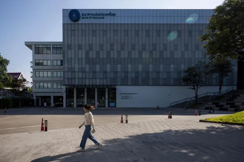 The Bank of Thailand had cut the rate at its previous meeting in February. (Photo: BLOOMBERG)