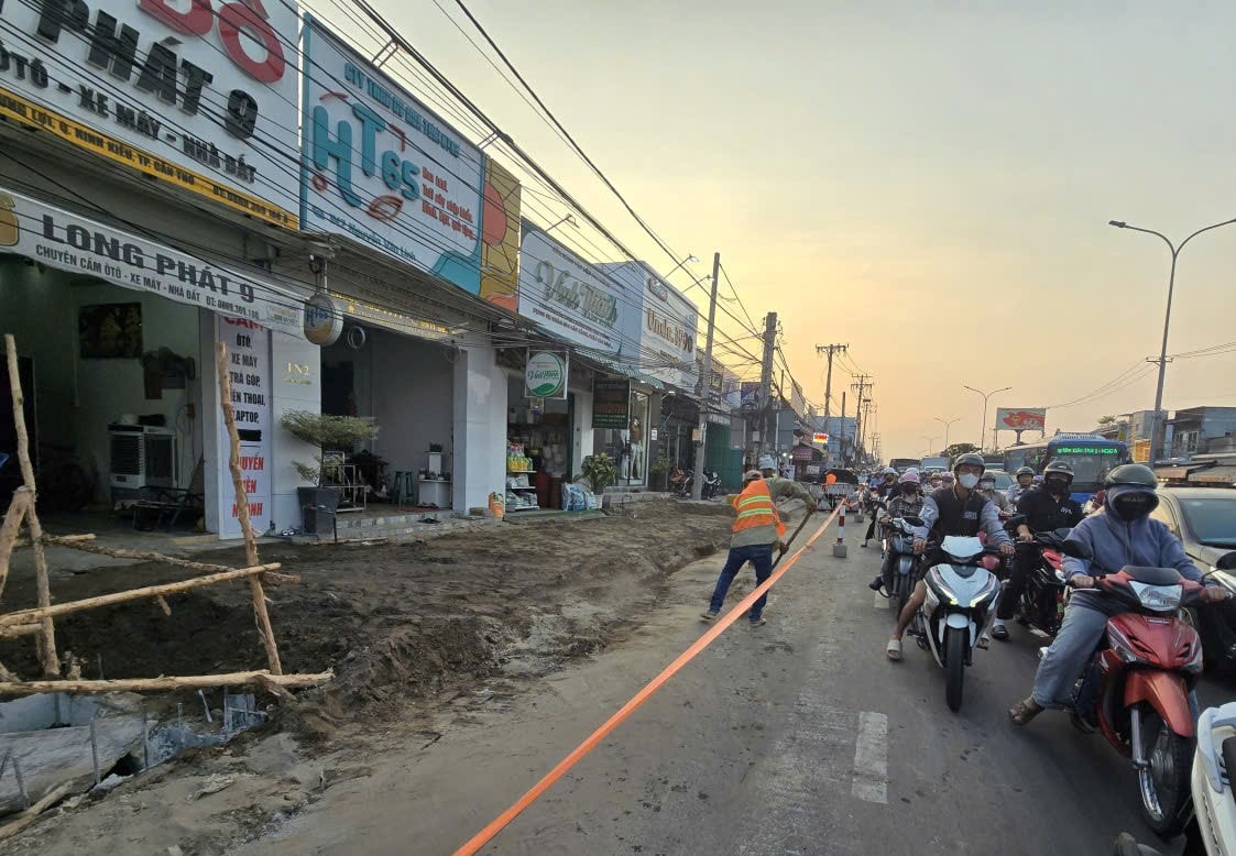 gia phong mat bang