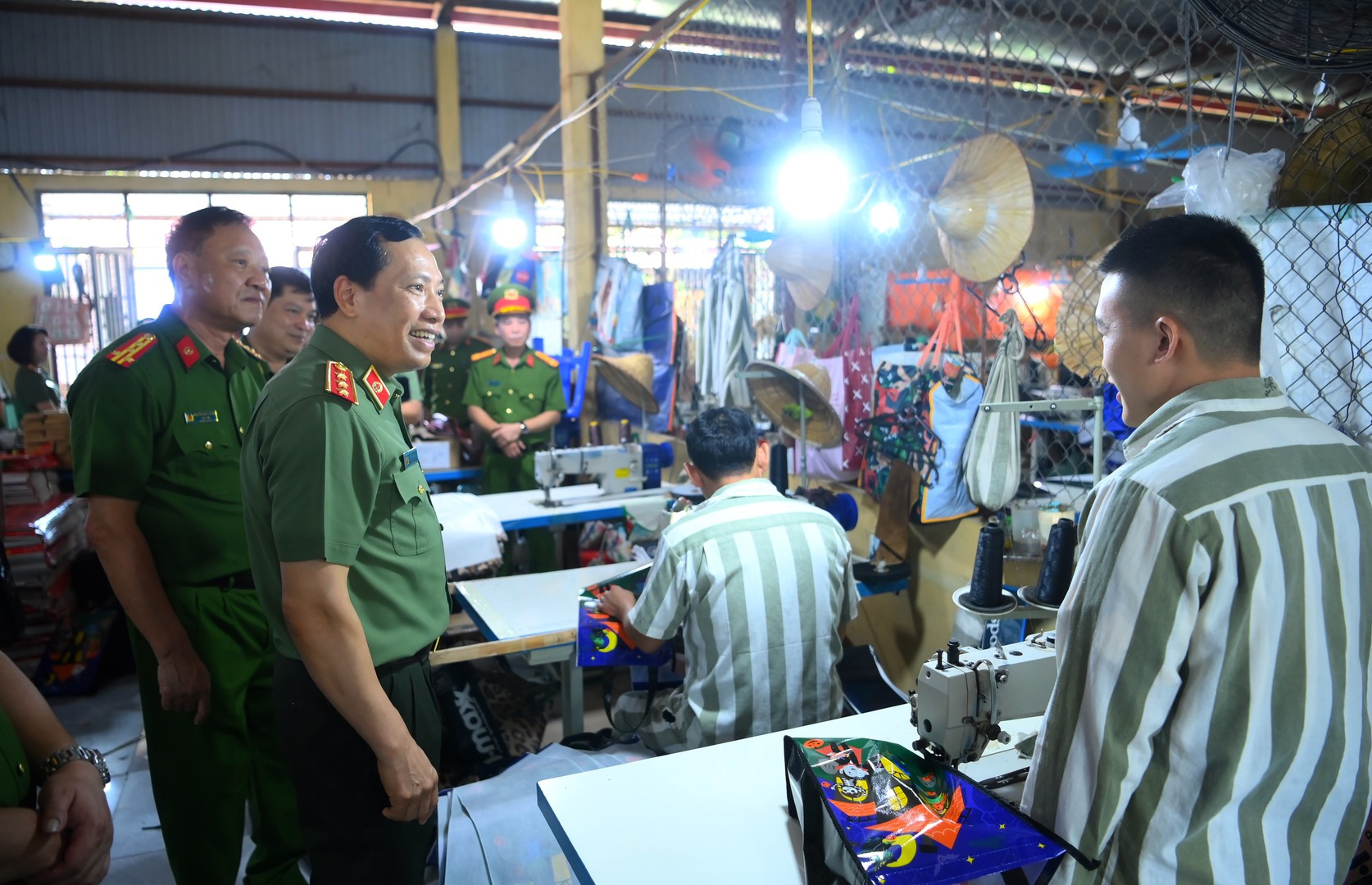 bocongan.gov.vn-media-bca-media-_library-20260505153802-0f475fac-94a0-48c7-b99e-eb0d2119eb6a-atx-4008.jpg