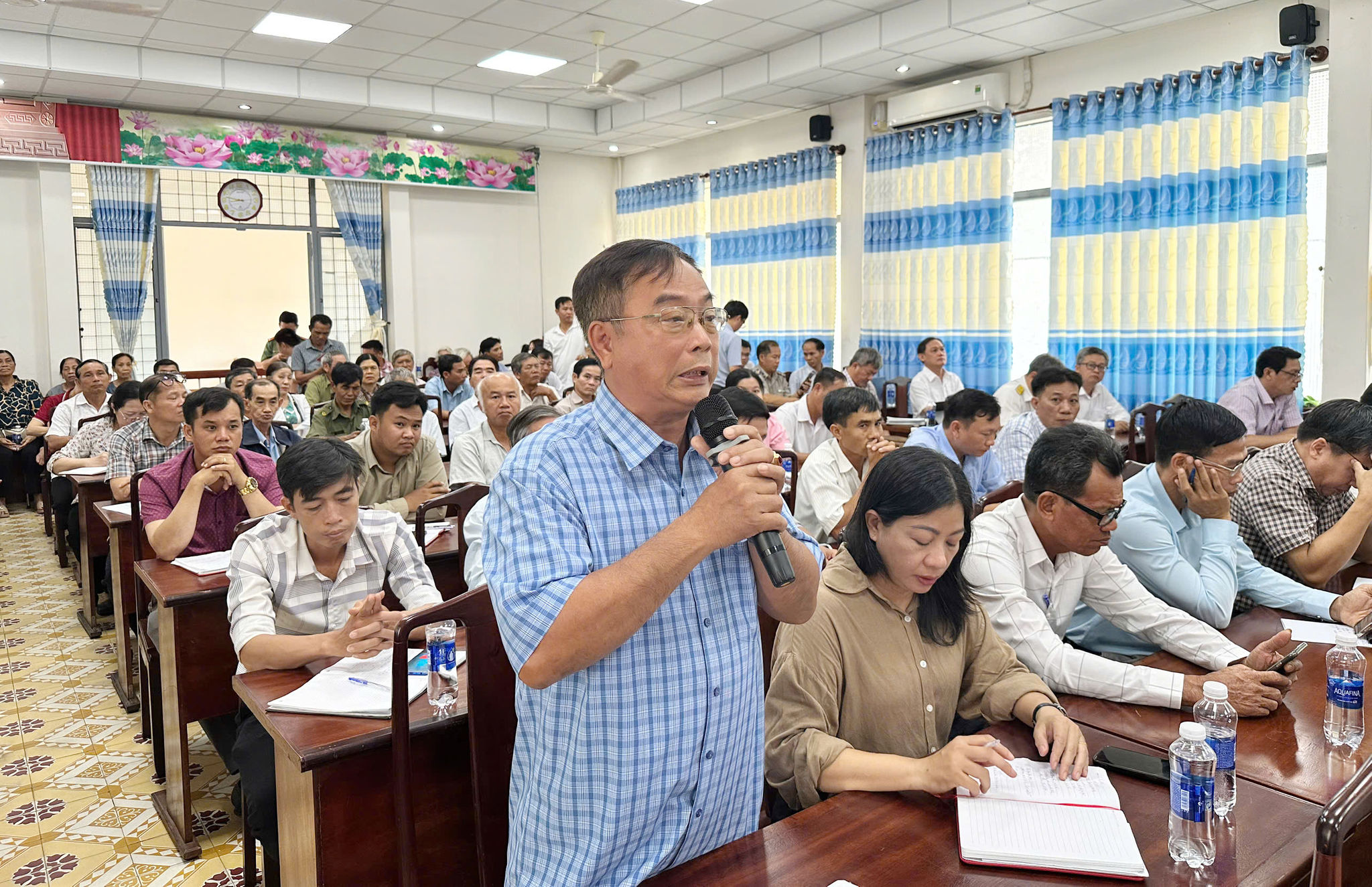 cử tri Tân Phú