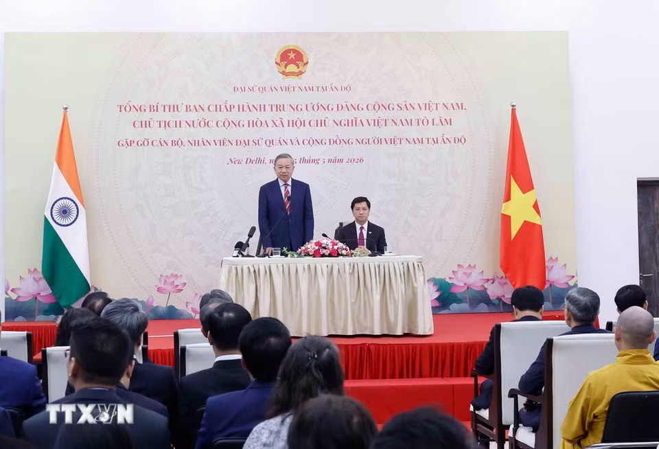 f6a1134d2756e8bac3ef18fcf29-_ttxvn-tong-bi-thu-chu-tich-nuoc-gap-go-cong-dong-nguoi-viet-nam-tai-an-do-8742765-8.jpg.avif.jpg