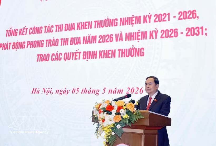 Chairman of the National Assembly Tran Thanh Man speaks at the conference reviewing emulation and commendation activities during the 2021–2026 term, and launching the emulation movement for 2026 and the 2026–2031 period. (Photo: VNA)