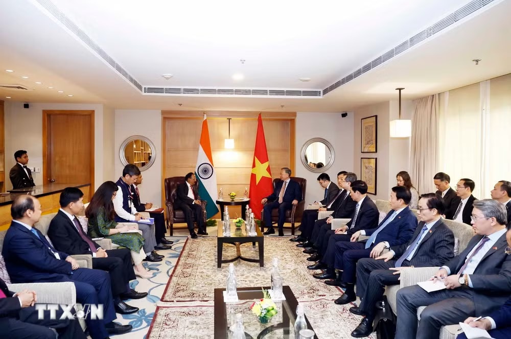 dc054eb53549cbd10440e452231cf6671ceb-_ttxvn-tong-bi-thu-chu-tich-nuoc-to-lam-tiep-co-van-an-ninh-quoc-gia-an-do-2.jpg.avif.jpg