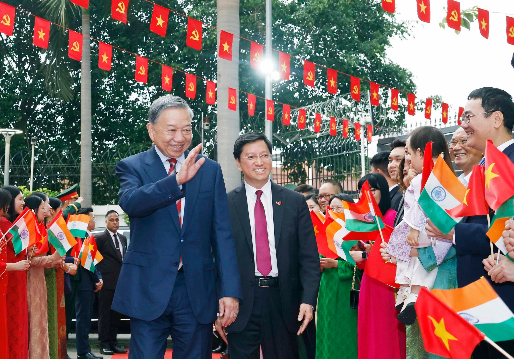 images2.thanhnien.vn-528068263637045248-2026-5-5-_tong-bi-thu-chu-tich-nuoc-to-lam-tham-an-do-1-1778006705453603186055.jpg