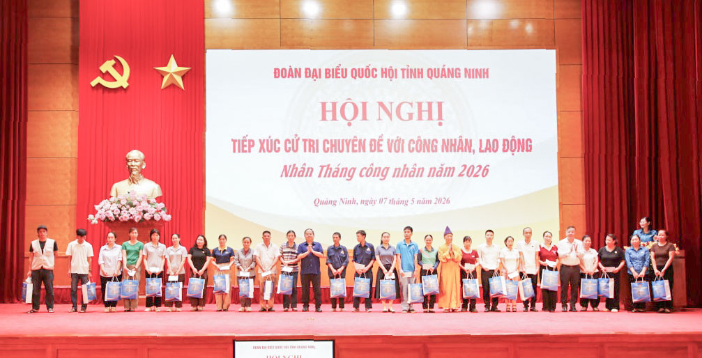 media.baoquangninh.vn-upload-image-202605-medium-_2505424_75_khen_thuong_2_18083407(1).jpg