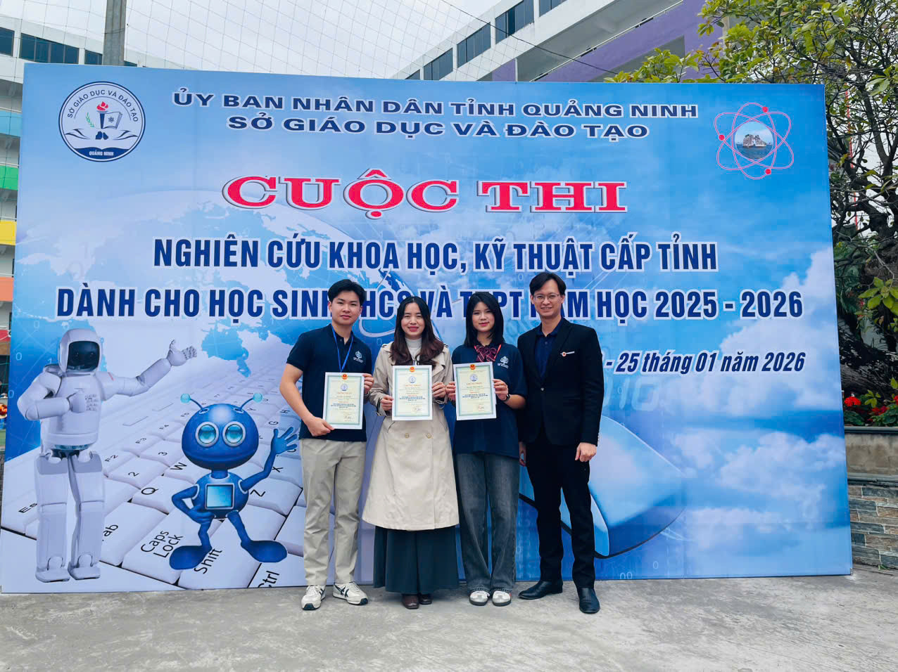 3. Tích cực tham gia các cuộc thi và gặt hái nhiều thành tích đáng ghi nhận