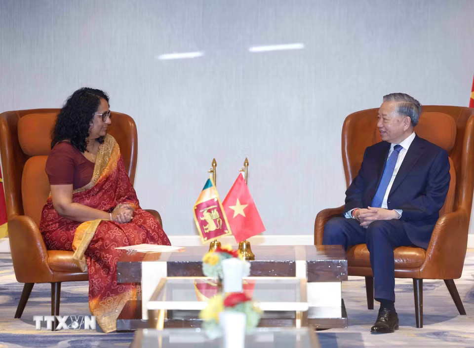 b663465d1557d260c01c982e91528ed2a0-_ttxvn-tong-bi-thu-chu-tich-nuoc-to-lam-hoi-kien-thu-tuong-sri-lanka-8749409-4.jpg.avif.jpg