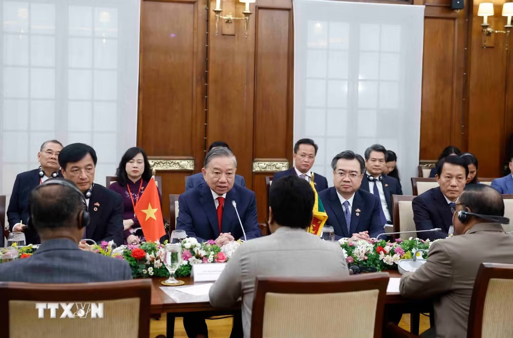 ttxvn-tong-bi-thu-chu-tich-nuoc-hoi-dam-voi-tong-thong-sri-lanka-5.jpg