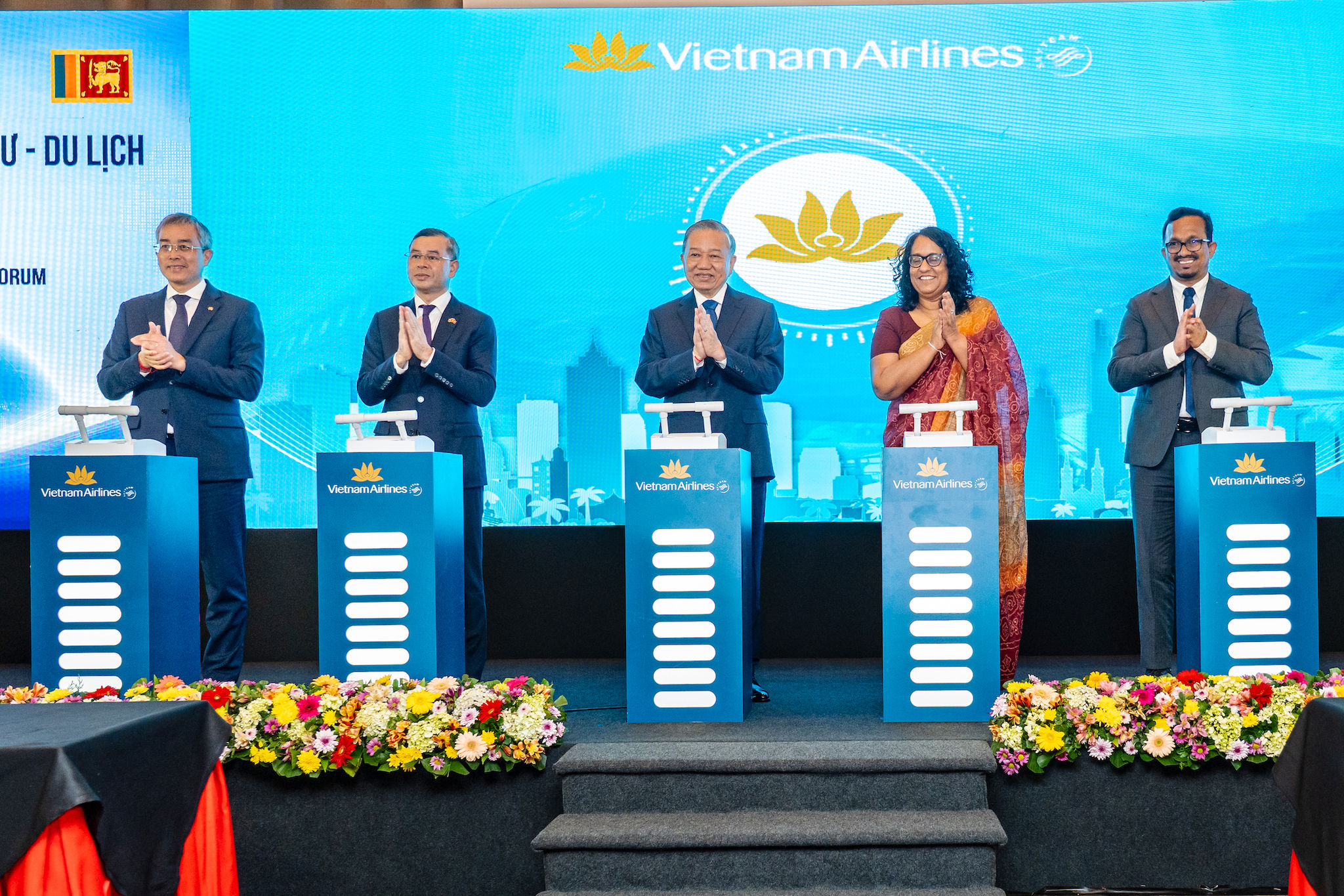 2. Vietnam Airlines tăng cường kết nối giữa Việt Nam với khu vực Nam Á, mang đến thêm lựa chọn thuận tiện cho hành khách, đồng thời góp phần thúc đẩy giao lưu kinh tế, văn hóa và du lịch giữa hai quốc gia