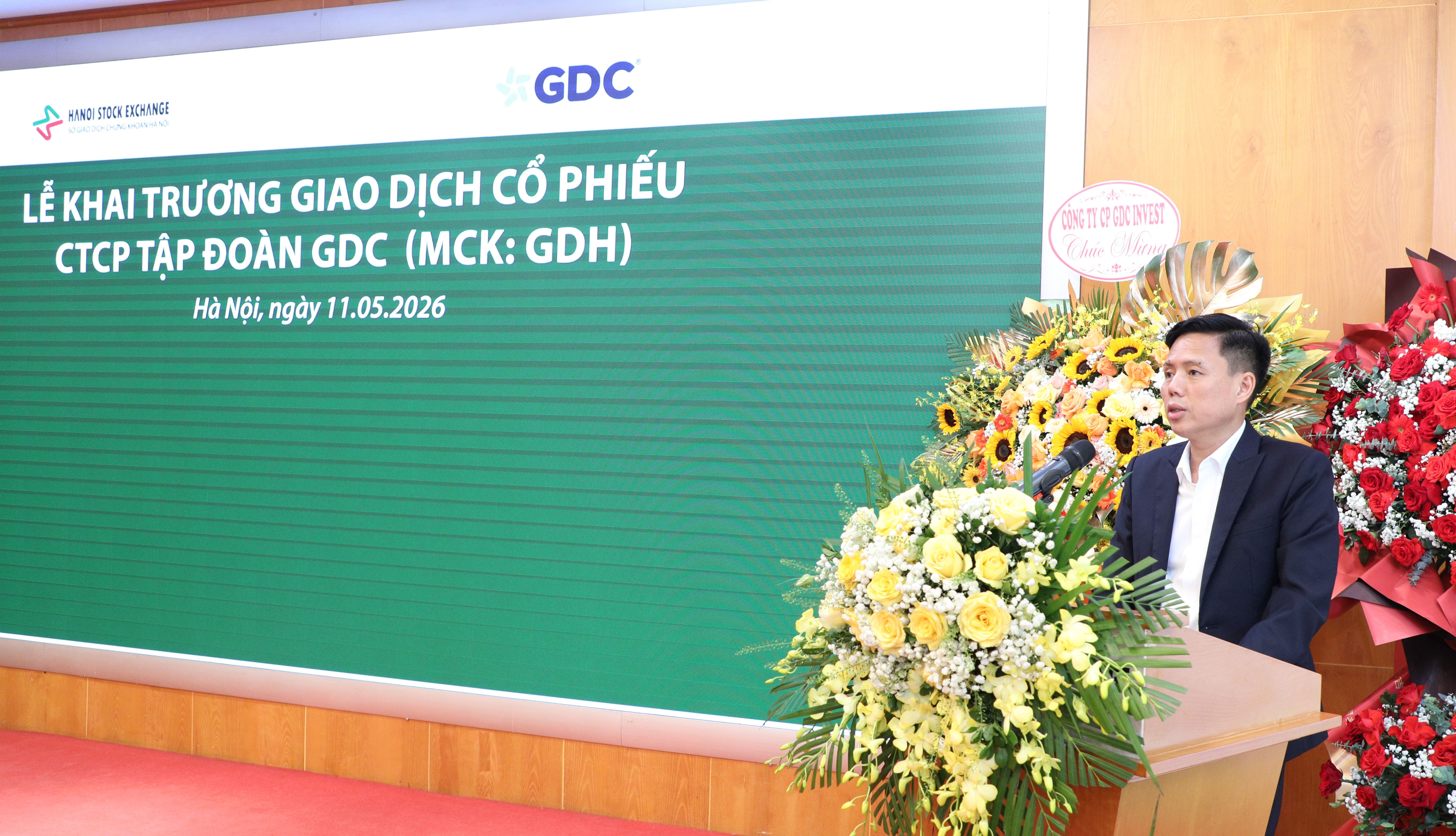 GDC 그룹 주식회사의 응우옌 응옥 호앙 사장이 기념식에서 연설했습니다.