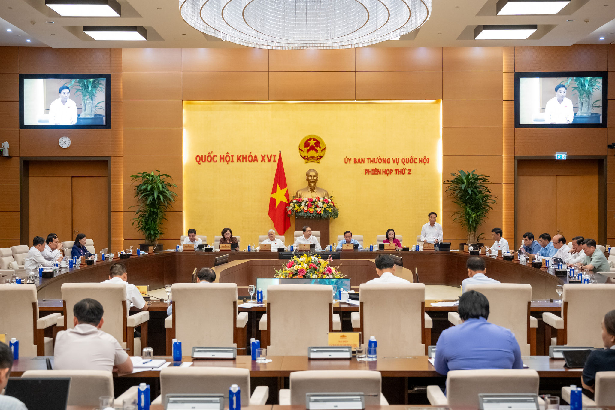 Toàn cảnh phiên họp