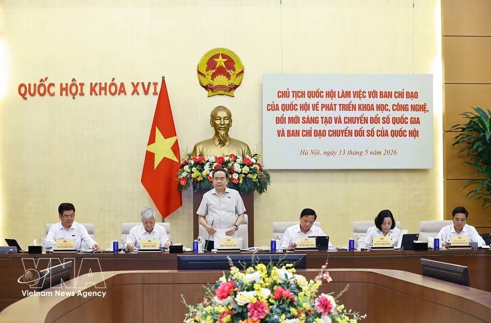 vnanet-potal-chu-tich-quoc-hoi-lam-viec-ve-phat-trien-khcn-doi-moi-sang-tao-va-chuyen-doi-so-quoc-gia-8757504.jpg