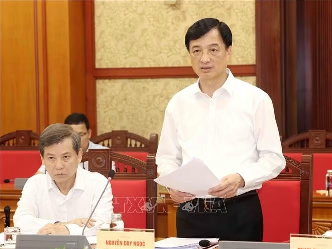 Politburo member, Secretary of the Party Central Committee, Head of the Party Central Committee’s Organisation Commission and Head of the Steering Committee Nguyen Duy Ngoc addresses the meeting. (Photo: VNA)