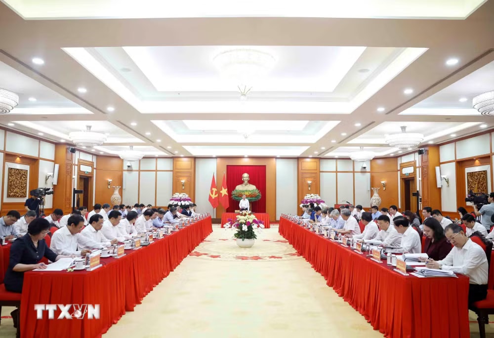 ttxvn-tong-bi-thu-chu-tich-nuoc-to-lam-chu-tri-phien-hop-ban-chi-dao-tong-ket-100-nam-dang-lanh-dao-cach-mang-viet-nam-14-7.jpg