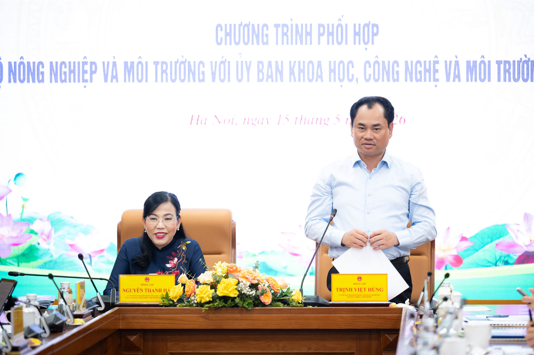 Bộ trưởng Bộ Nông nghiệp và Môi trường Trịnh Việt Hùng
