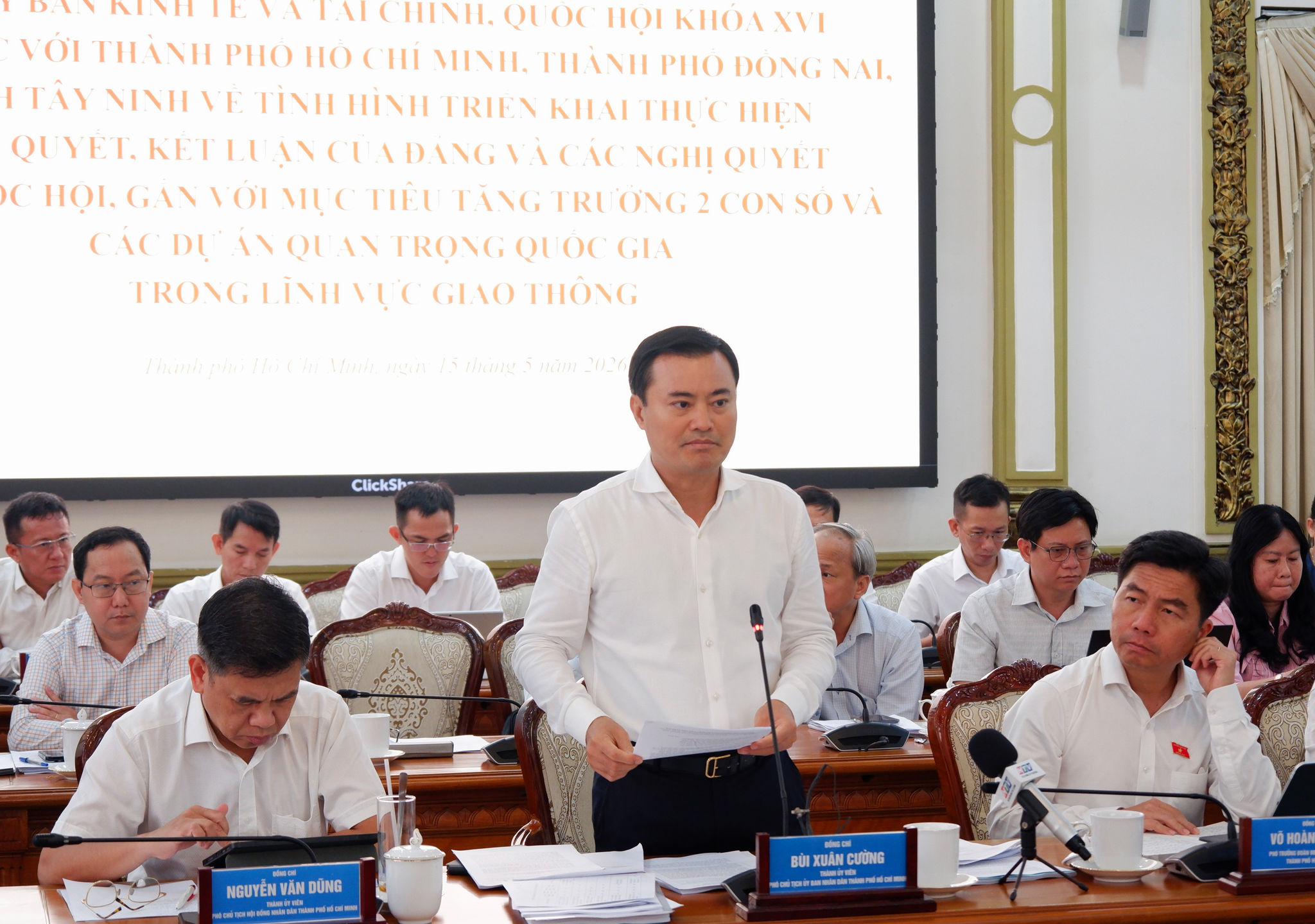 Phó Chủ tịch UBND TP. Hồ Chí Minh Bùi Xuân Cường phát biểu 