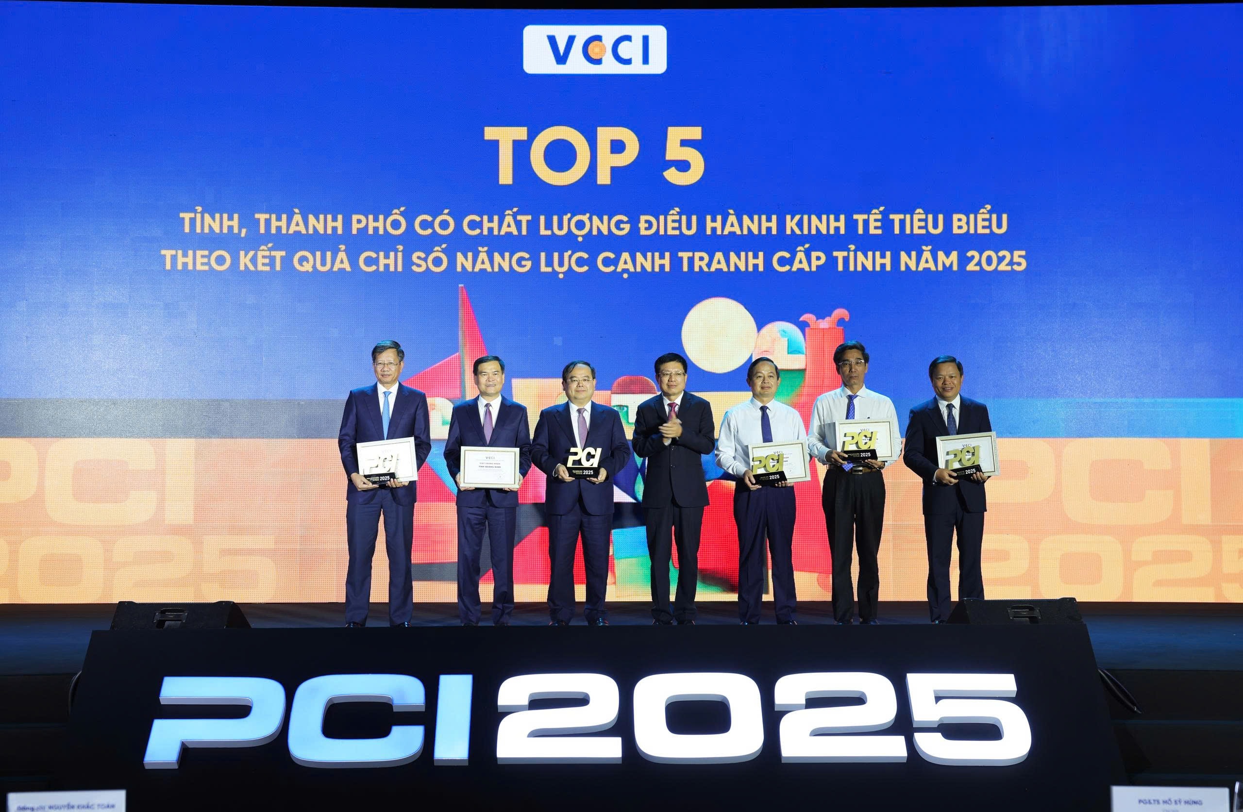 Năm địa phương dẫn đầu nhóm chất lượng điều hành Tốt