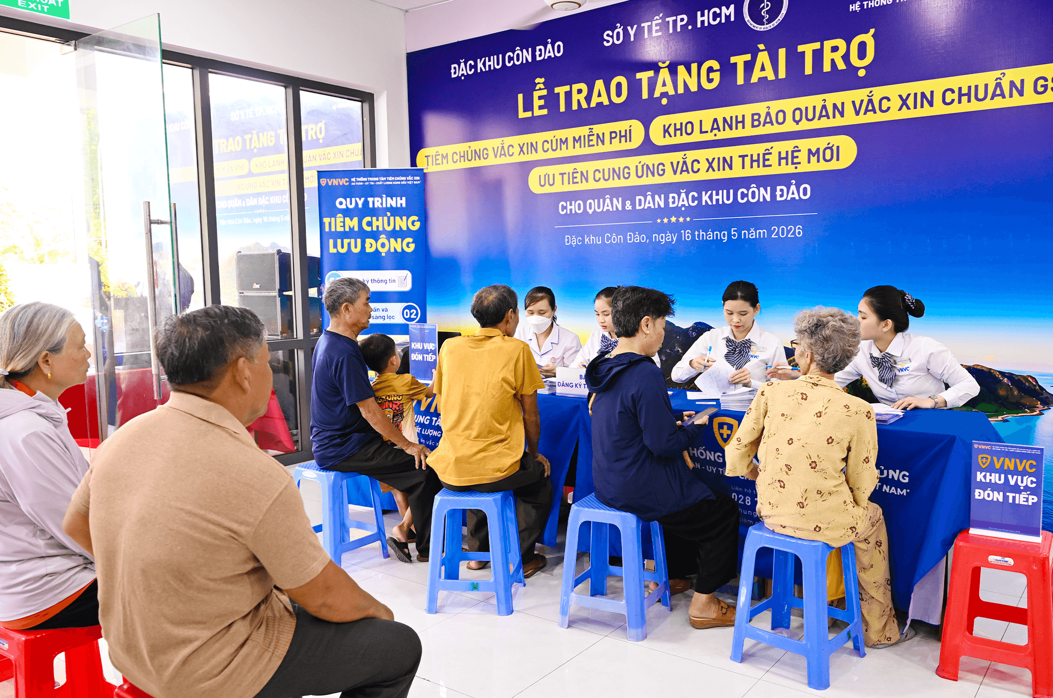 1. Đông