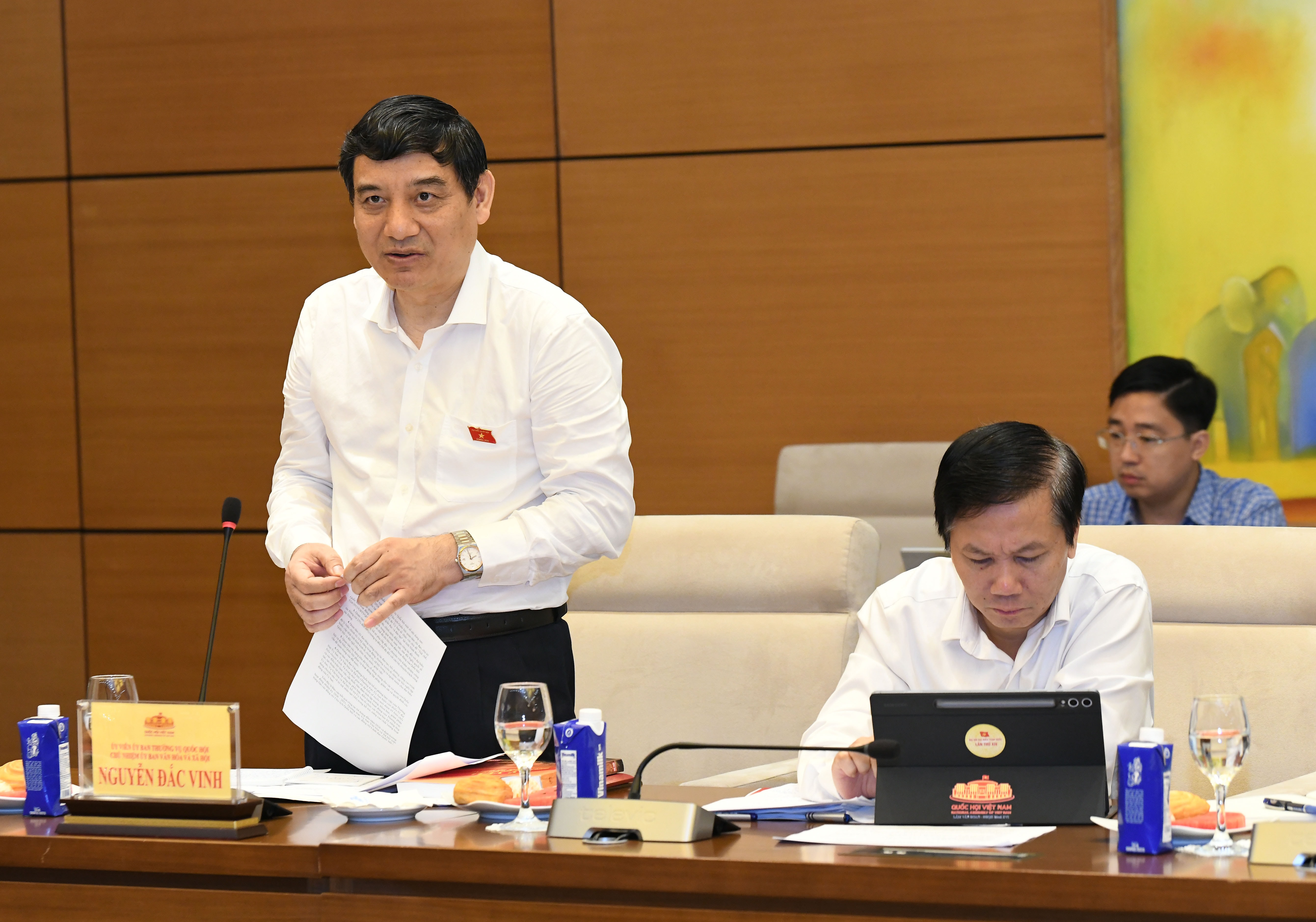 Chủ nhiệm Ủy ban Văn hóa và Xã hội Nguyễn Đắc Vinh1