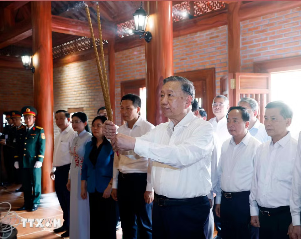 ee4dba3c573855f0381a141bde4fd72a4-_ttxvn-tong-bi-thu-chu-tich-nuoc-lam-viec-voi-ban-thuong-vu-thanh-uy-dong-nai-3.jpg.avif.jpg