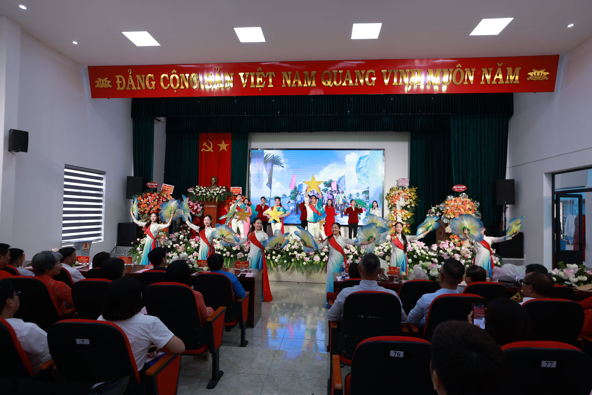 you_7119.jpg