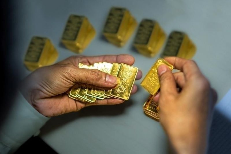 Liên tục lao dốc, giá vàng liệu còn cơ hội tái lập vùng đỉnh trong năm nay?