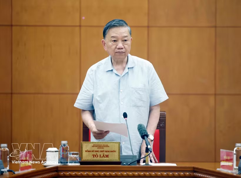 General Secretary of the Communist Party of Vietnam Central Committee and State President To Lam speaks at at a working session in Hanoi on May 21, 2026. (Photo: VNA)