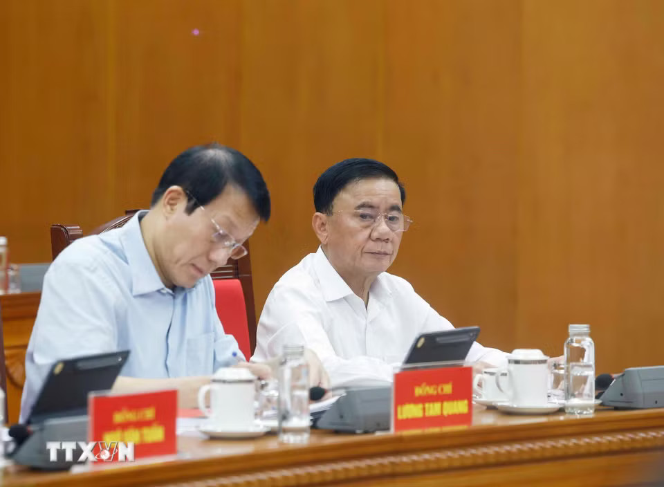ttxvn-tong-bi-thu-chu-tich-nuoc-chu-tri-buoi-lam-viec-thuong-truc-bcdtw-ve-phat-trien-khoa-hoc-cong-nghe-8775387-5.jpg.avif.jpg