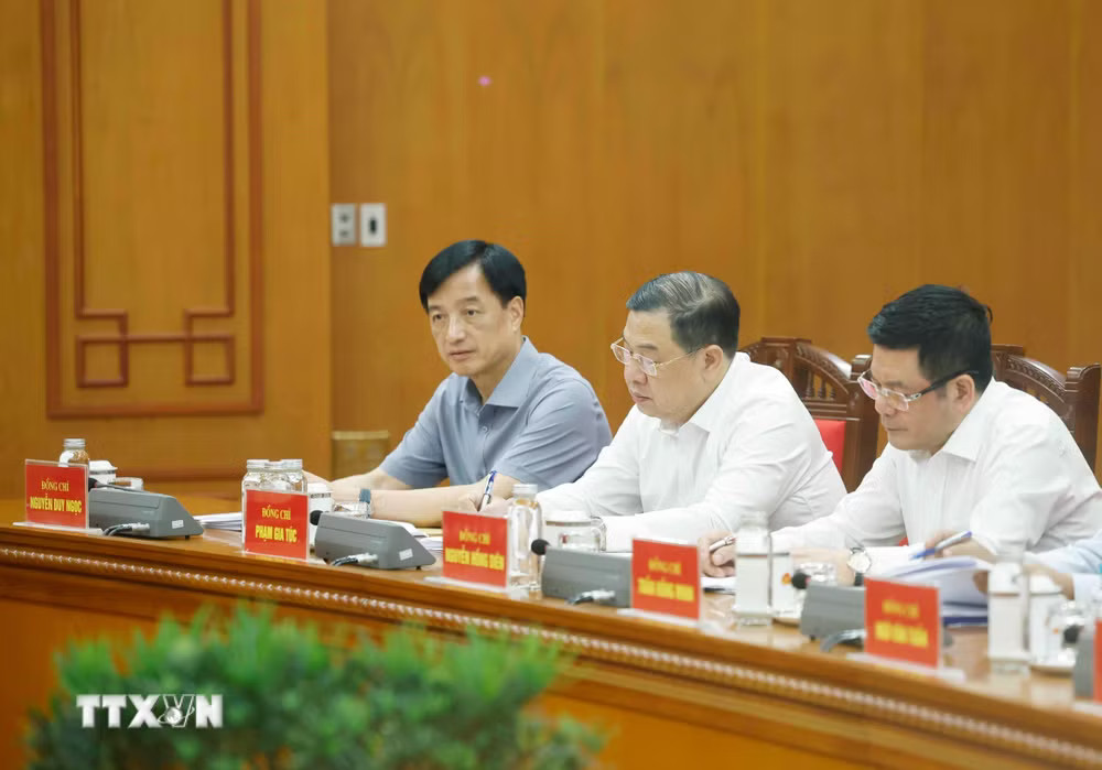 Các đại biểu tham dự. (Ảnh: Thống Nhất/TTXVN) ttxvn-tong-bi-thu-chu-tich-nuoc-to-lam-chu-tri-buoi-lam-viec-ve-dinh-huong-phat-trien-cong-nghiep-vat-lieu-o-viet-nam4.jpg