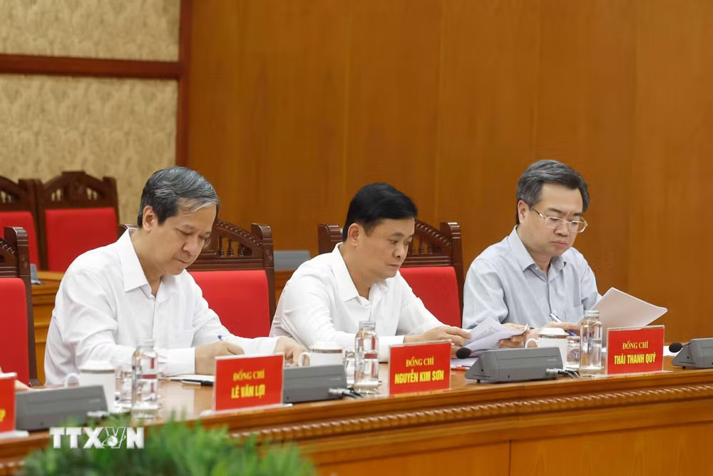 Các đại biểu tham dự. (Ảnh: Thống Nhất/TTXVN) ttxvn-tong-bi-thu-chu-tich-nuoc-to-lam-chu-tri-buoi-lam-viec-ve-dinh-huong-phat-trien-cong-nghiep-vat-lieu-o-viet-nam5.jpg
