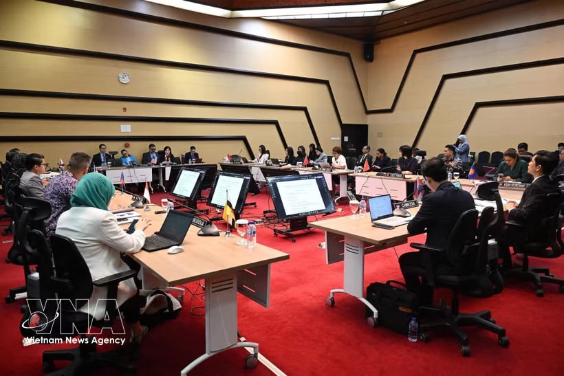 The 17th Meeting of the ASEAN-US Joint Cooperation Committee (JCC ASEAN-US) is held in Jakarta, Indonesia, on May 18. (Photo published by VNA)