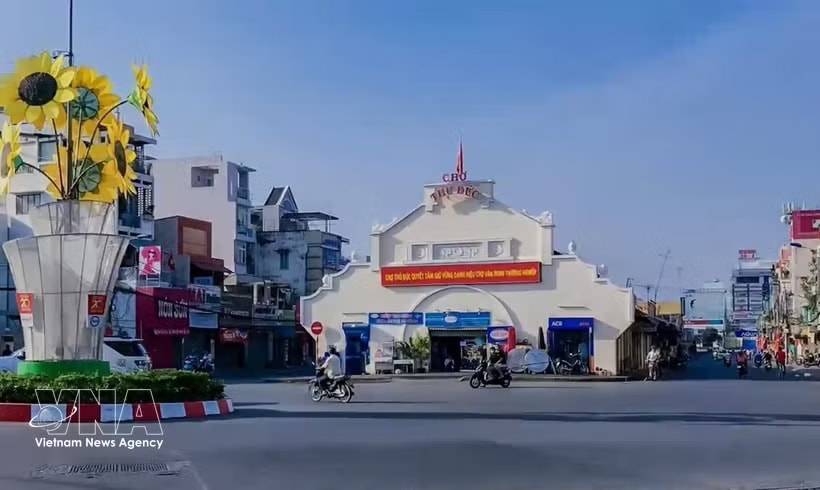 Thu Duc ward in Ho Chi Minh City has become the first locality in Vietnam to measure residents’ quality of life and trust in local governance through a scientific set of happiness indicators. (Photo: VNA)