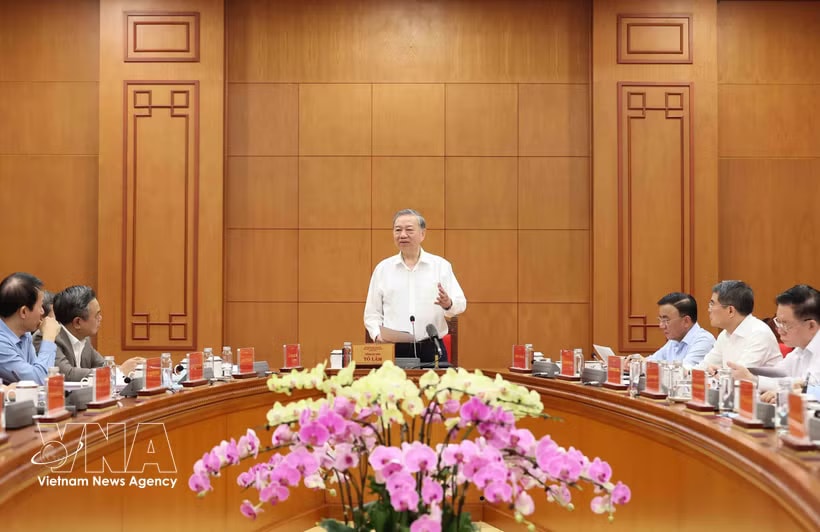 Party General Secretary To Lam speaks at a meeting of standing members of the Central Steering Committee for Prevention and Control of Corruption, Wastefulness and Negative Phenomena in Hanoi on March 18, 2026. (Photo: VNA)