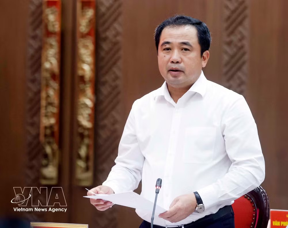 Secretary of the Hanoi Party Committee Tran Duc Thang delivers a speech at the event. (Photo:VNA)