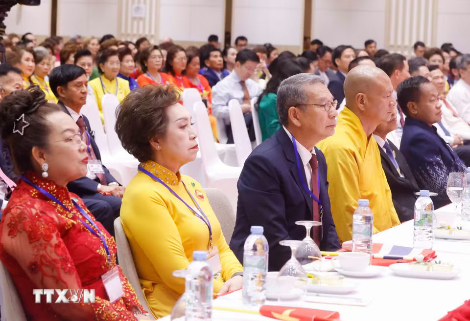 e54c7ccff6d793a618a0fa00e5859e91-_ttxvn-2705-tong-bi-thu-chu-tich-nuoc-to-lam-cong-dong-nguoi-viet-tai-thai-lan-10.jpg.avif.jpg