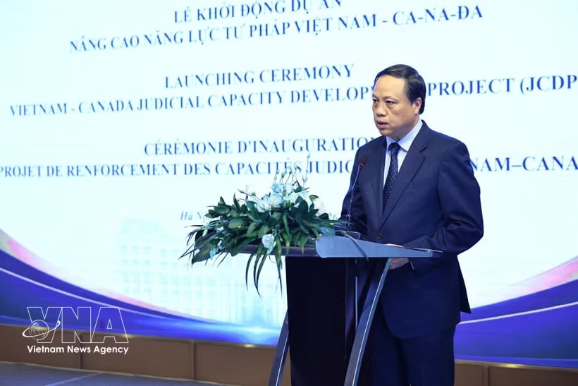 Deputy Chief Justice of the Supreme People's Court Le Tien speaks at the launch ceremony of the Vietnam–Canada judicial capacity development project in Hanoi on May 26, 2026. (Photo: VNA)